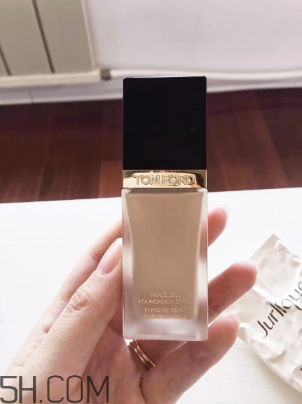 tom ford方管無痕無敵水潤粉底液好用嗎 多少錢