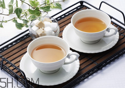 喝茶對(duì)牙齒好嗎？喝茶牙齒會(huì)變黃嗎？