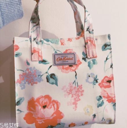 cath kidston是什么牌子？少女最愛的小碎花風(fēng)代表