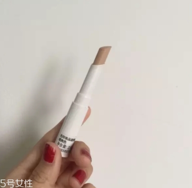 遮瑕棒什么時(shí)候用？用來修飾底妝妝容