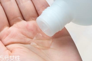 所有的爽膚水都能敷水膜嗎？這4種不適合