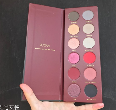 zoeva眼影多少錢？zoeva queens guard眼影盤試色