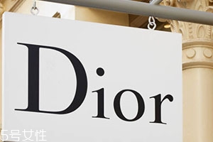 dior迪奧和香奈兒化妝品哪個好？檔次更高