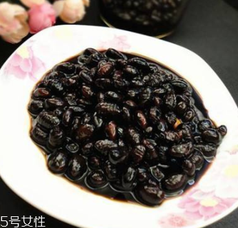 黑豆泡醋用什么醋最好？不要用白醋