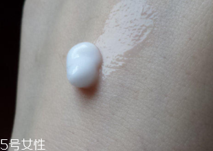 minon乳液適合油皮么？干皮和敏感肌最適合