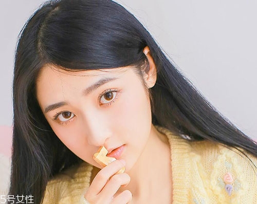 韓國(guó)好用的美瞳牌子2022 黑色美瞳和棕色美瞳挑選