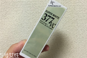 城野醫(yī)生377美白精華的使用方法 美白同時收縮毛孔