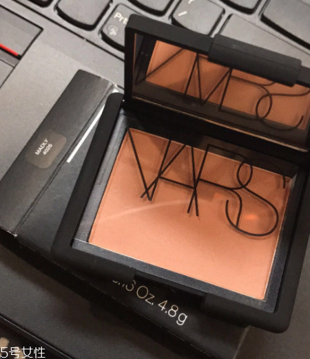 nars sex appeal腮紅干嗎？略飛粉不過(guò)可以接受