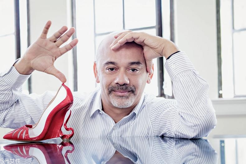 christian louboutin熱門(mén)彩妝有哪些 cl暢銷(xiāo)產(chǎn)品盤(pán)點(diǎn)