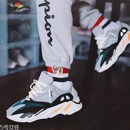 yeezy 700真假對比 yeezy 700真假鑒定