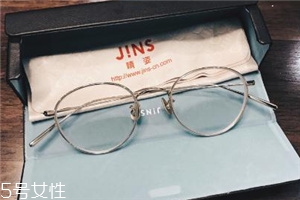 jins眼鏡多少錢？jins眼鏡價(jià)格