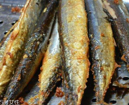 秋刀魚(yú)的食用禁忌 秋刀魚(yú)在食用中應(yīng)該注意什么