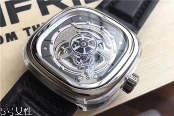 sevenfriday手表怎么樣 戴著走的超跑引擎