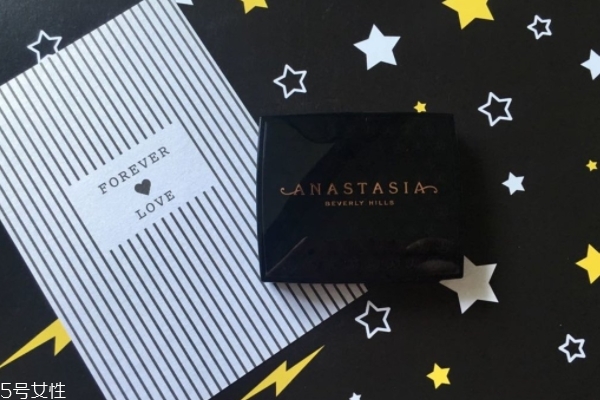 anastasia beverly hills眼影盤加腮紅 美到讓你無法呼吸