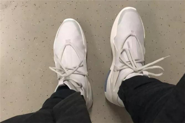 nike air fear of god 1偏碼嗎 碼數(shù)比較正常