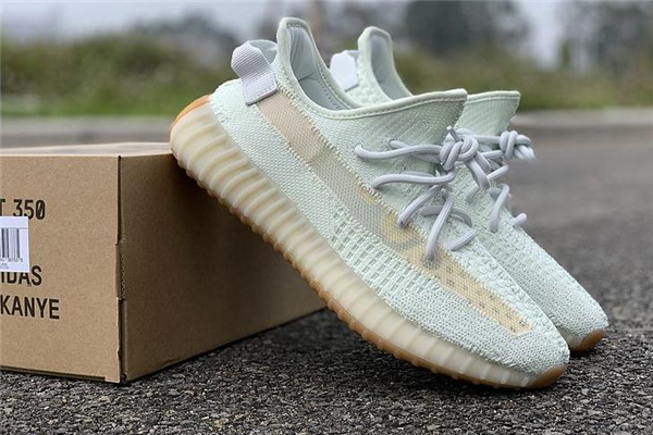 yeezy 350 v2 hyperspace測評 上腳效果驚人