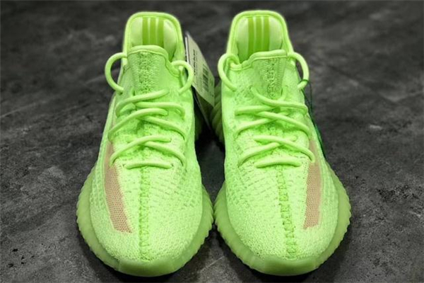 yeezy 350 v2 gid glow實(shí)物諜照 夜光椰子350發(fā)售信息