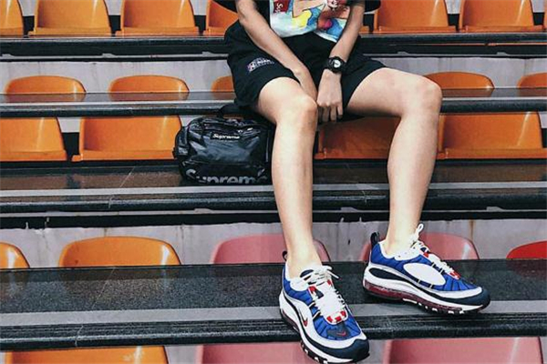 nike air max 98高達(dá)怎么搭配 ins爆款搭配