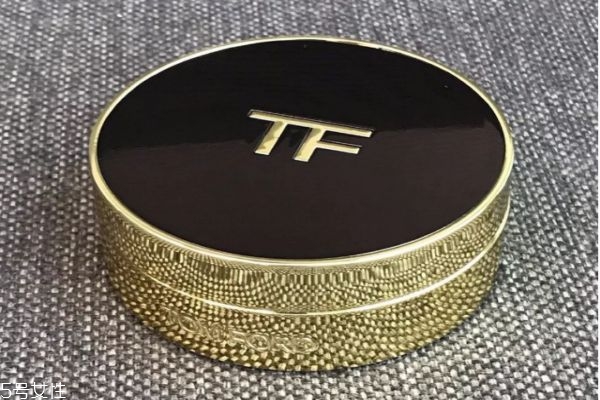 tf氣墊好用嗎 tom ford氣墊粉底適合什么膚質(zhì)