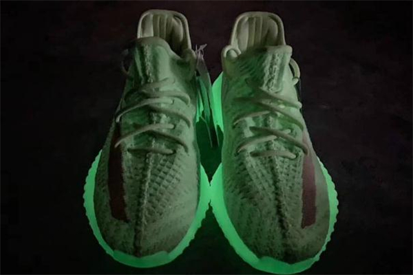 yeezy 350夜光發(fā)售日期 椰子350夜光綠發(fā)售信息