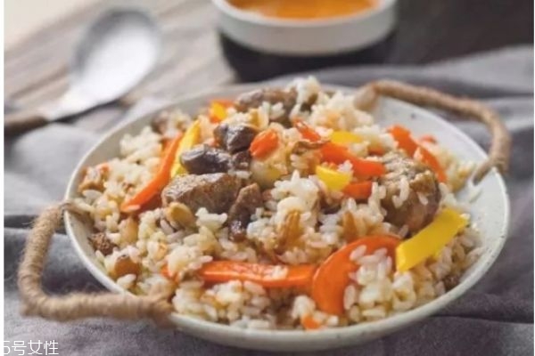 羊肉抓飯?jiān)趺醋?正宗的羊肉抓飯的做法