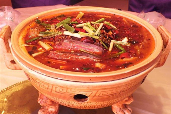 驢肉煮多長(zhǎng)時(shí)間可以煮爛 煮驢肉放什么調(diào)料香