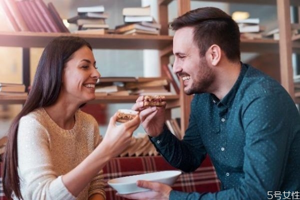 二婚夫妻生孩子好還是不生孩子好 二婚夫妻生孩子的好處