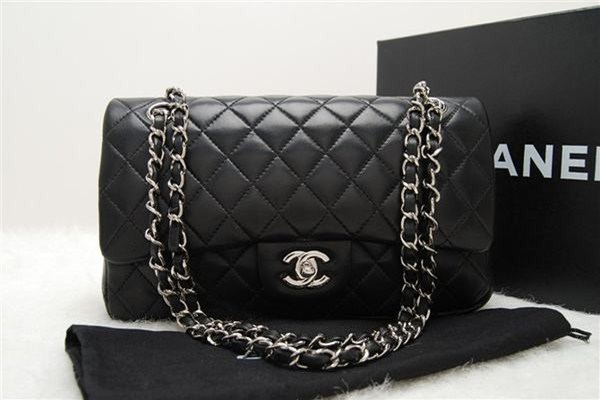 chanel 2.55包包質(zhì)量如何 chanel cf和chanel 2.55哪個(gè)好