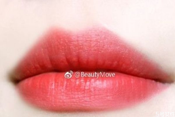 mac so chaud是什么顏色 mac口紅so chaud試色