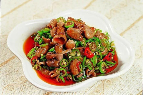 花膠是什么魚(yú)的魚(yú)肚 花膠和魚(yú)膠的區(qū)別