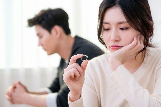 結(jié)婚證丟了如何離婚 離婚需要注意的相關(guān)事宜