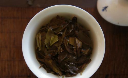 白牡丹茶產(chǎn)于哪里 白牡丹茶什么味道