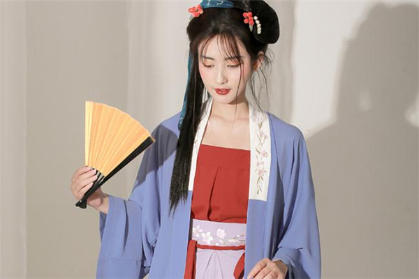 穿漢服的時候穿什么內(nèi)衣 漢服穿什么內(nèi)衣才能不漏