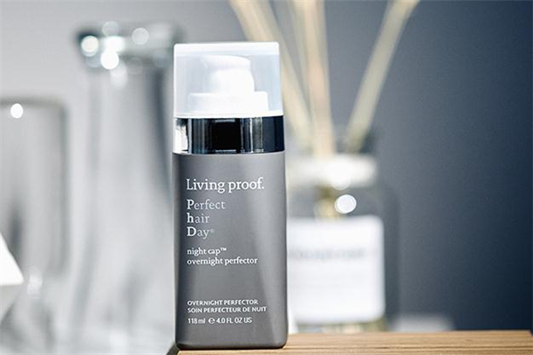 living proof發(fā)膜好用嗎-living proof發(fā)膜怎么用