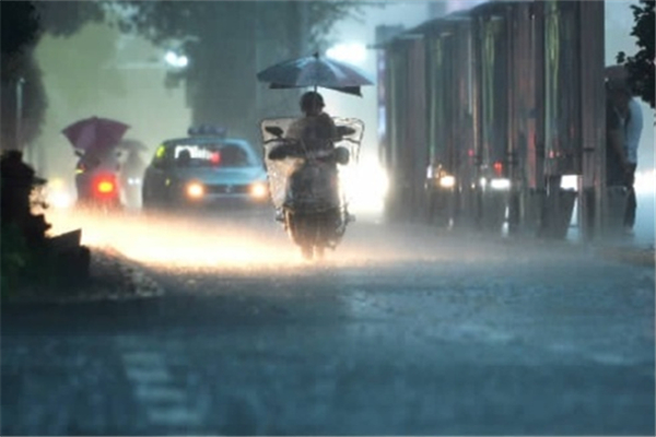 受困者聊天記錄你以后一定要幸福 暴雨的危險(xiǎn)及自救方法