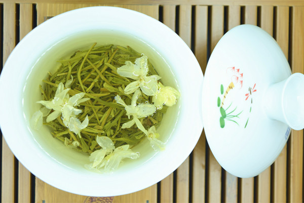 茉莉花茶會(huì)上火嗎 茉莉花茶排毒嗎