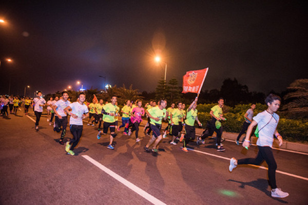 夜跑什么時間合適 夜跑跑多長時間最佳