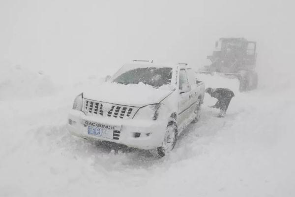 暴雪天氣需要儲備什么物資 暴雪天高鐵會停運嗎