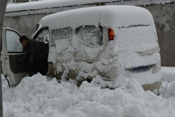 暴風(fēng)雪會(huì)造成什么影響 暴風(fēng)雪突襲如何應(yīng)對(duì)