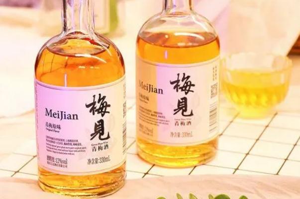 梅見(jiàn)青梅酒對(duì)身體好嗎 梅見(jiàn)青梅酒是江小白公司的嗎