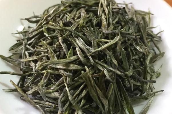 廬山云霧茶的特點(diǎn) 廬山云霧茶多少錢(qián)一斤