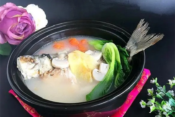 鯽魚湯有腥味怎么去除 鯽魚湯怎么做既沒有腥味又鮮