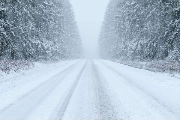 中東部地區(qū)將出現(xiàn)較大范圍雨雪天氣 雨雪天氣開車注意事項