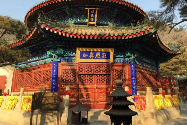 去寺廟是不是每個(gè)佛像都需要拜 去寺廟對(duì)和尚怎么稱(chēng)呼