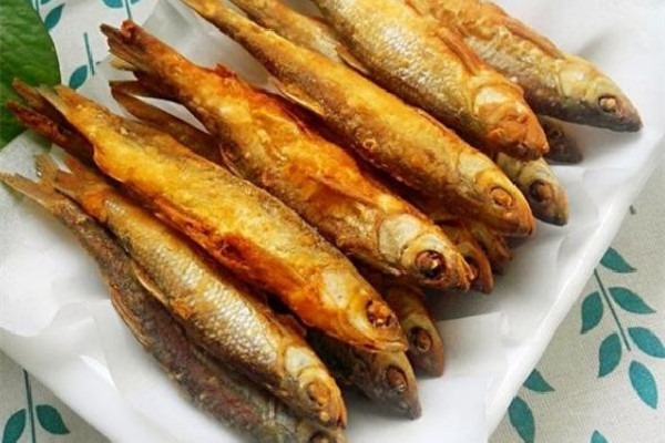 小黃魚怎么腌制入味 小黃魚腌制多長時(shí)間